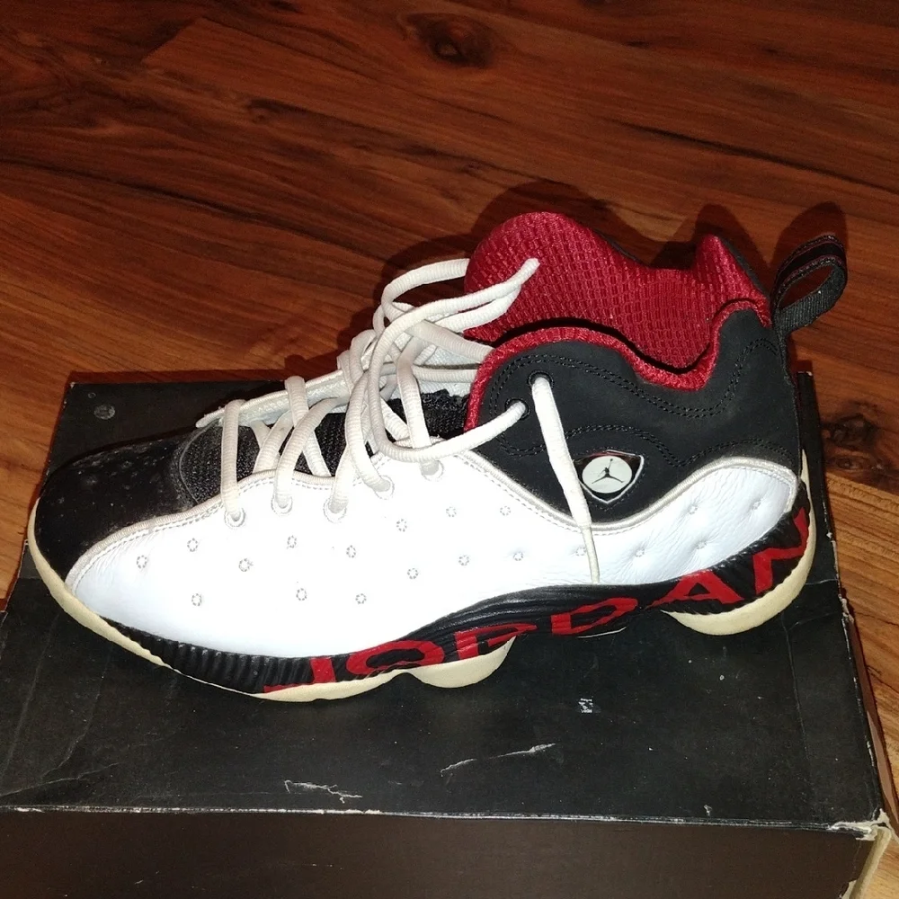 Jordan Black and White Sneakers - Picture 4 of 6